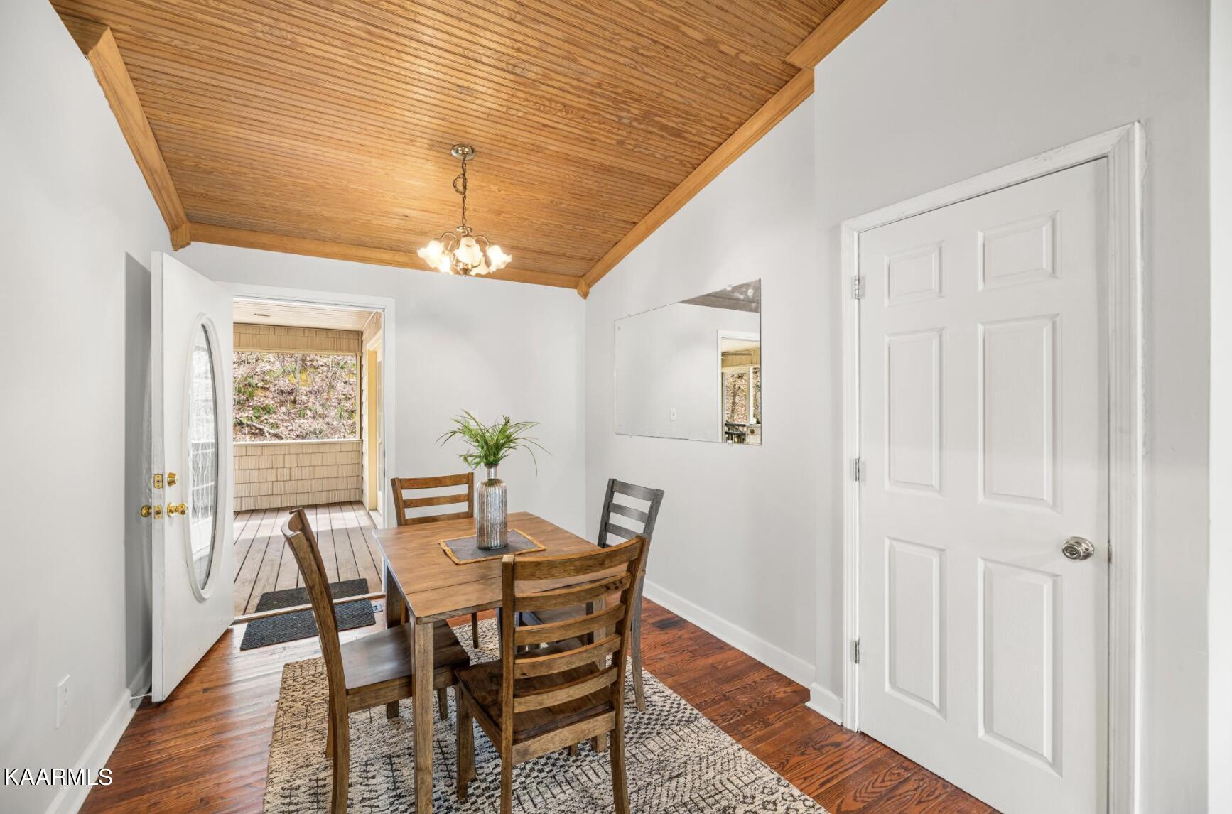 8605 Parker Drive Corryton, TN 37721 - Photo 11 of 29 Screen Shot 2022-04-05 at 11.02.30 AM