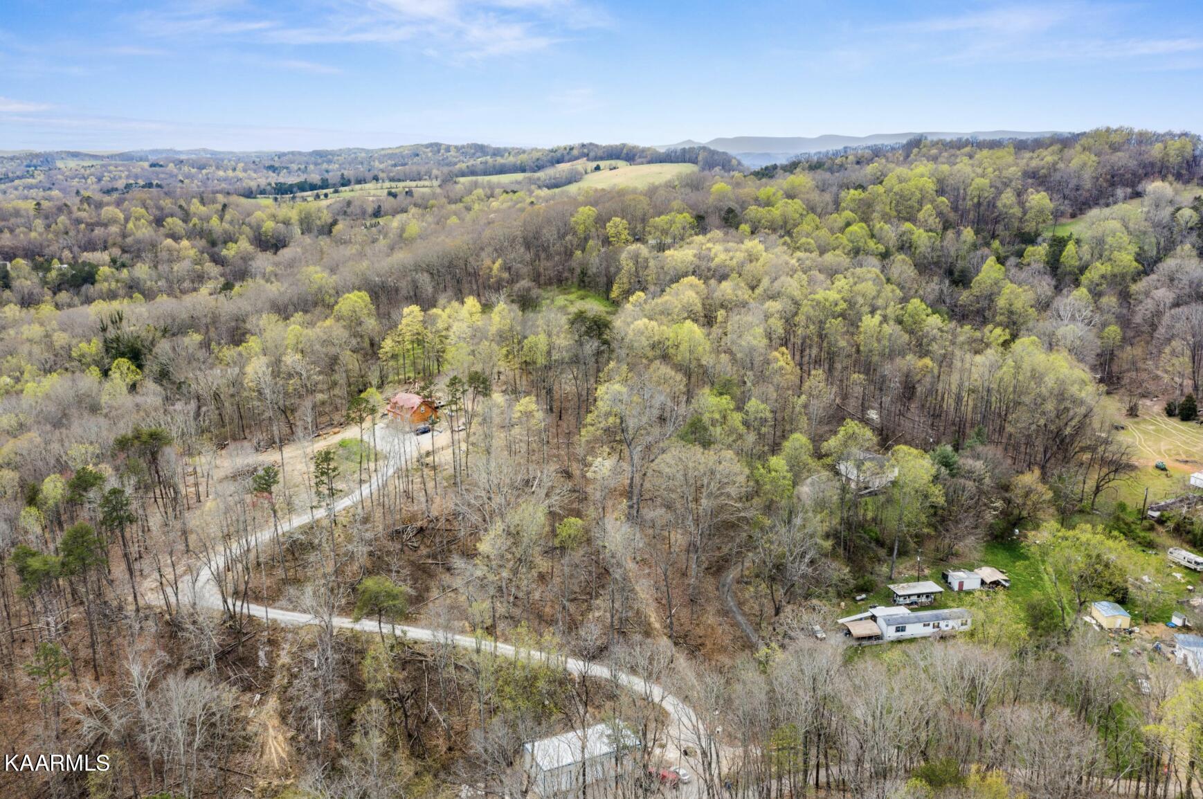 8605 Parker Drive Corryton, TN 37721 - Photo 28 of 29 Screen Shot 2022-04-05 at 11.06.34 AM