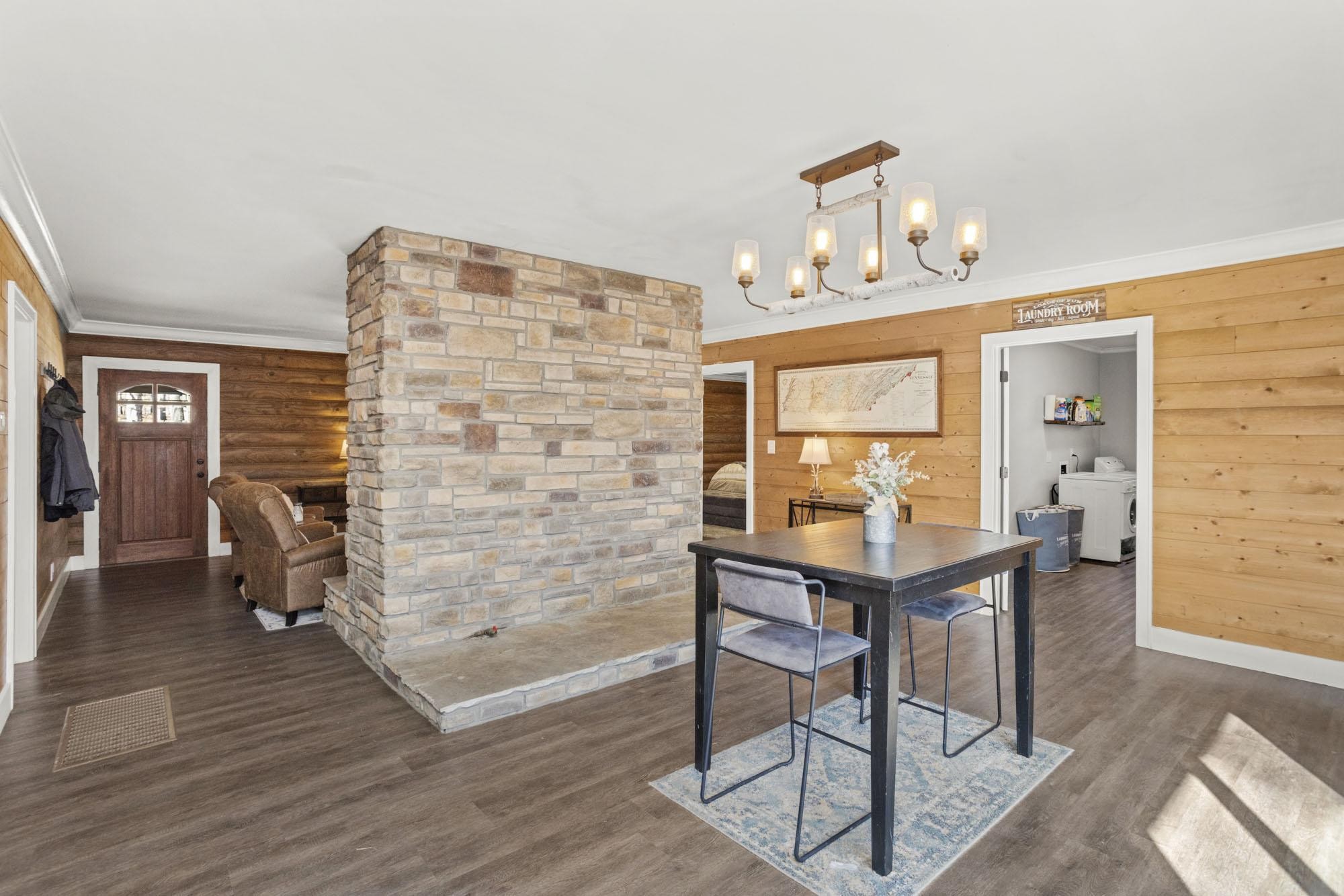 1300 Ridge Road Dickson, TN 37055 - Photo 20 of 60 a room that has a table and a chair in it