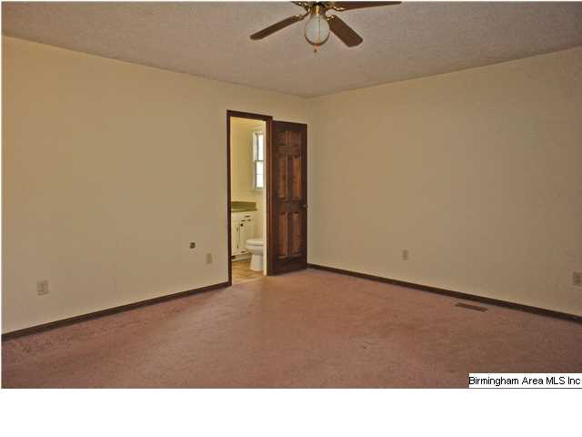 628 Thrash Road Clanton, AL 35045 - Photo 15 of 32