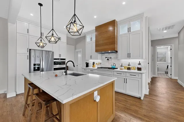 $680,000 | 2904 Terrytown Drive, Ennis, TX 75119