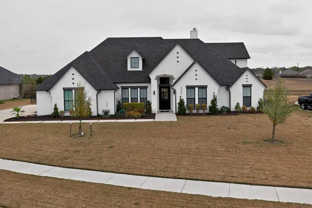 $680,000 | 2904 Terrytown Drive, Ennis, TX 75119