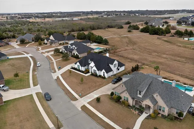 $680,000 | 2904 Terrytown Drive, Ennis, TX 75119