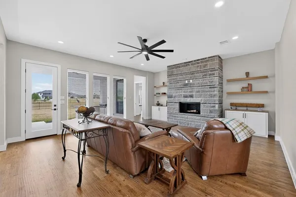 $630,000 | 2904 Terrytown Drive, Ennis, TX 75119