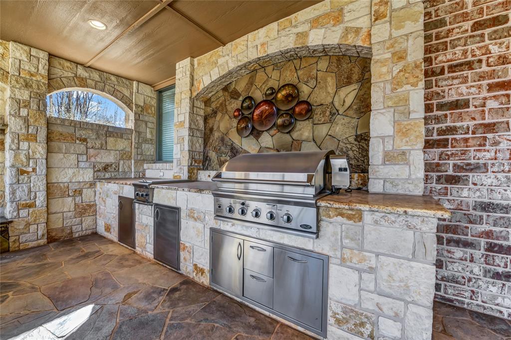 116 McClintock Court Weatherford, TX 76088 - Photo 7 of 38