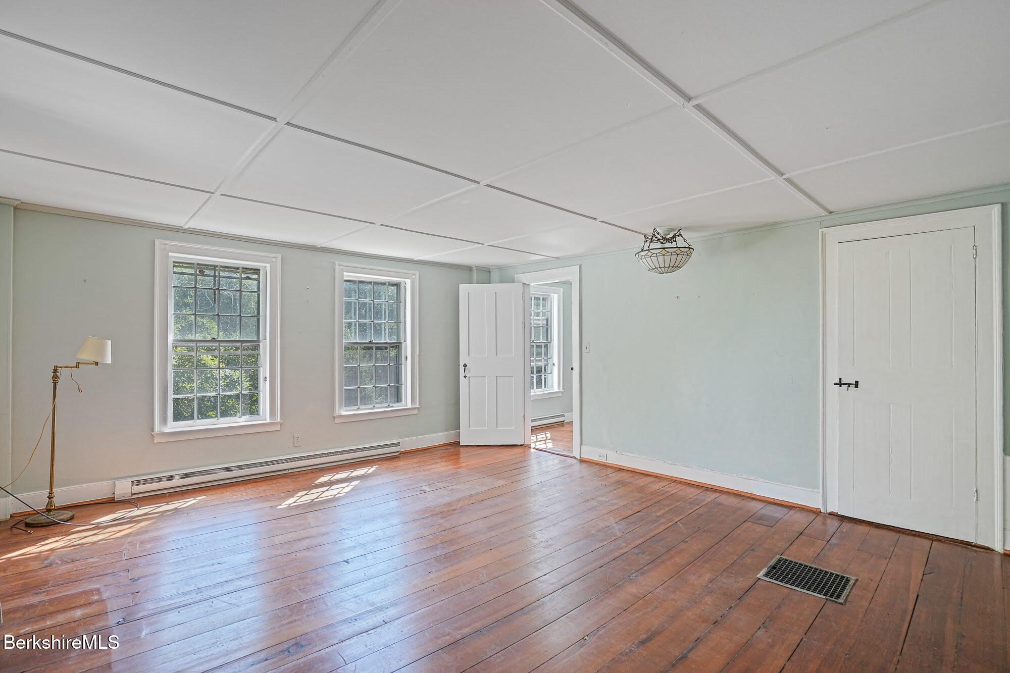 2105 South Undermountain Road Sheffield, MA 01257 - Photo 23 of 35 20 Beroom 2A