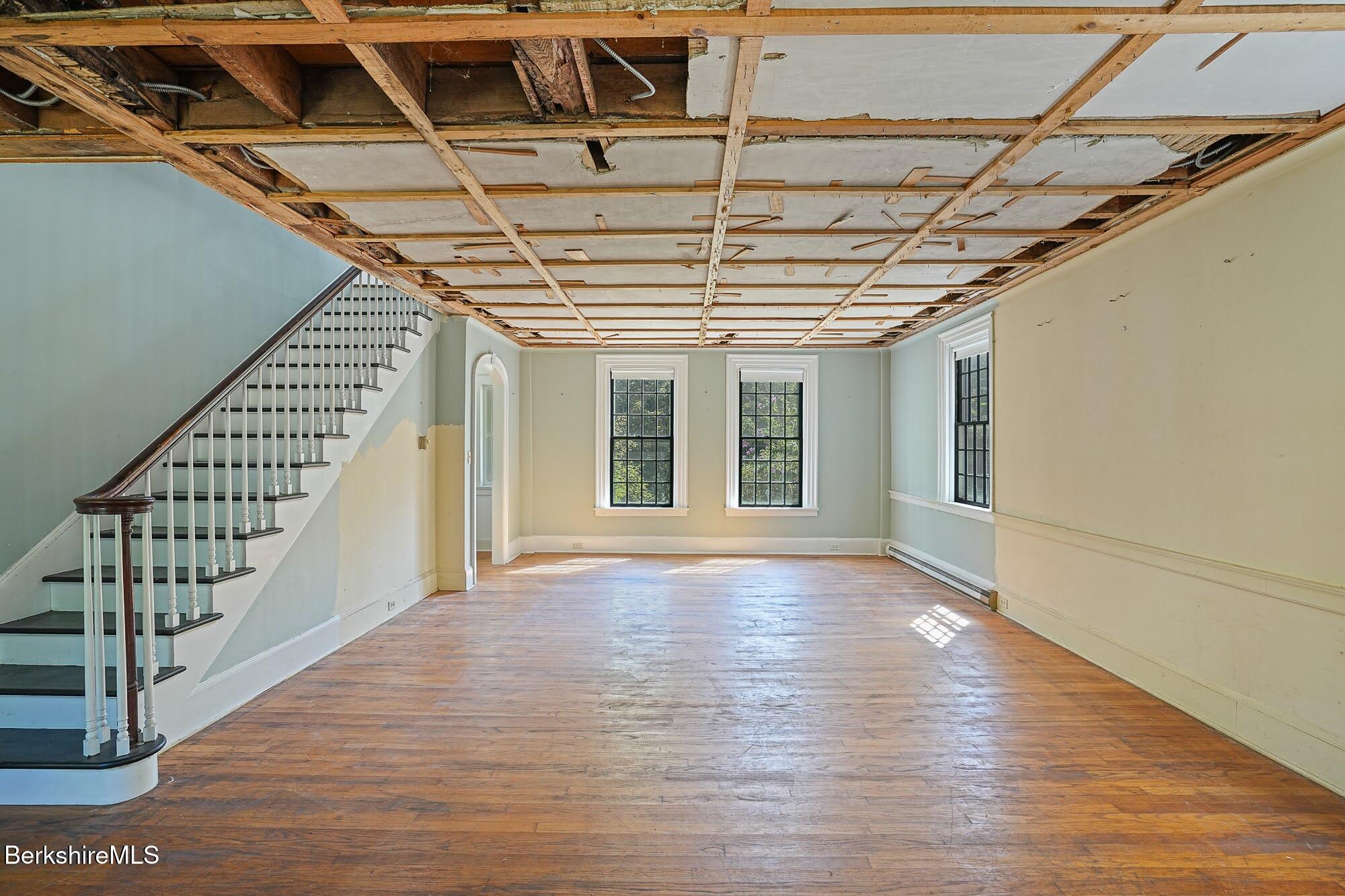 2105 South Undermountain Road Sheffield, MA 01257 - Photo 8 of 35 6 living room 3