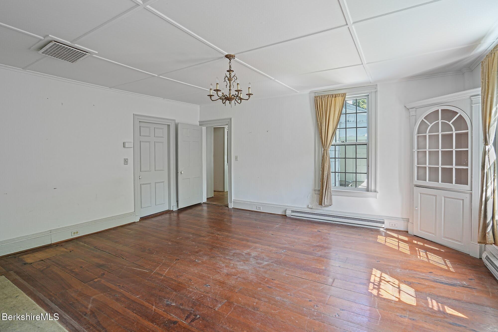 2105 South Undermountain Road Sheffield, MA 01257 - Photo 10 of 35 8 dining room 3