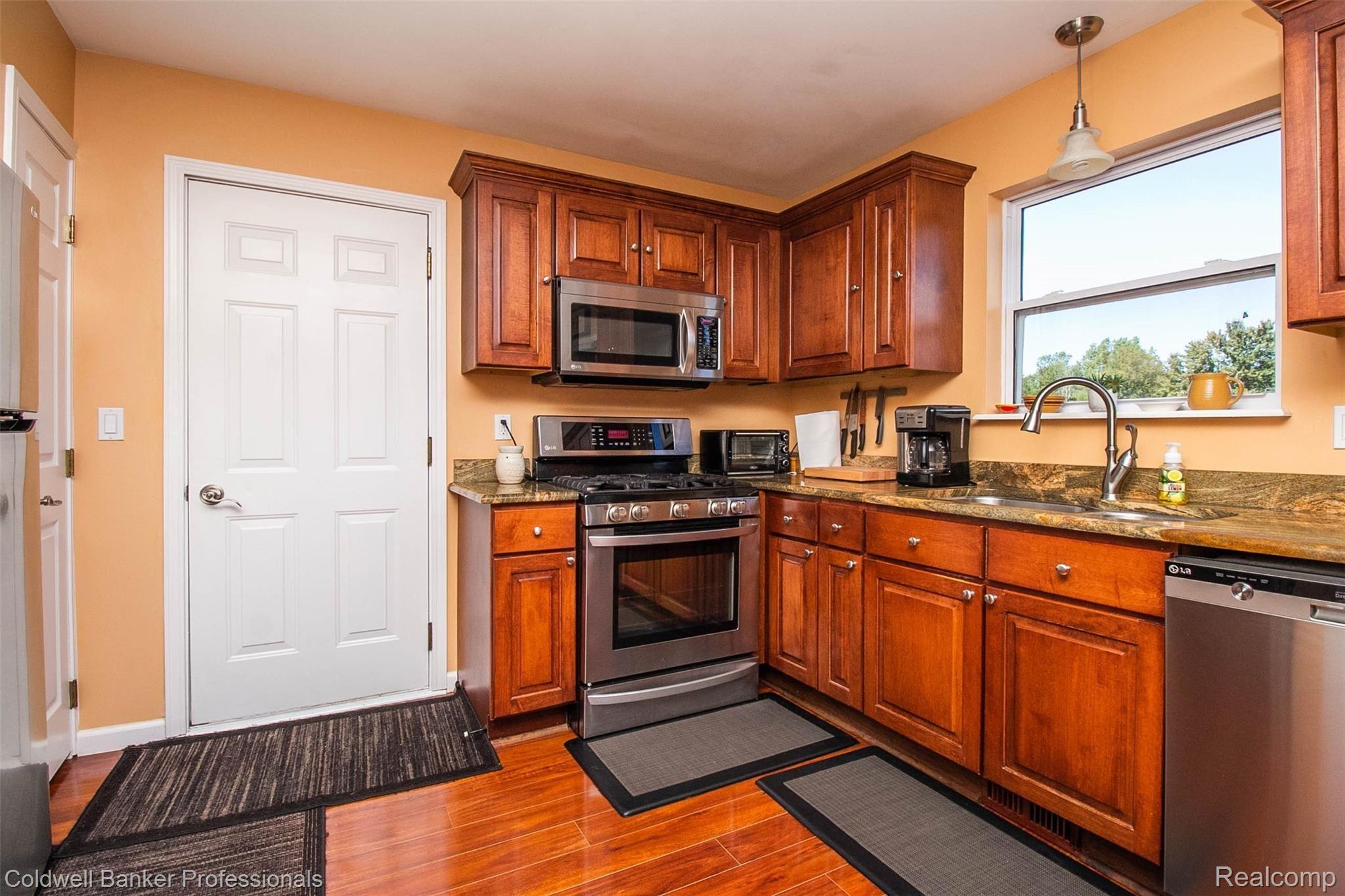 1273 Haines Road Lapeer, MI 48446 - Photo 31 of 49 31.jpg