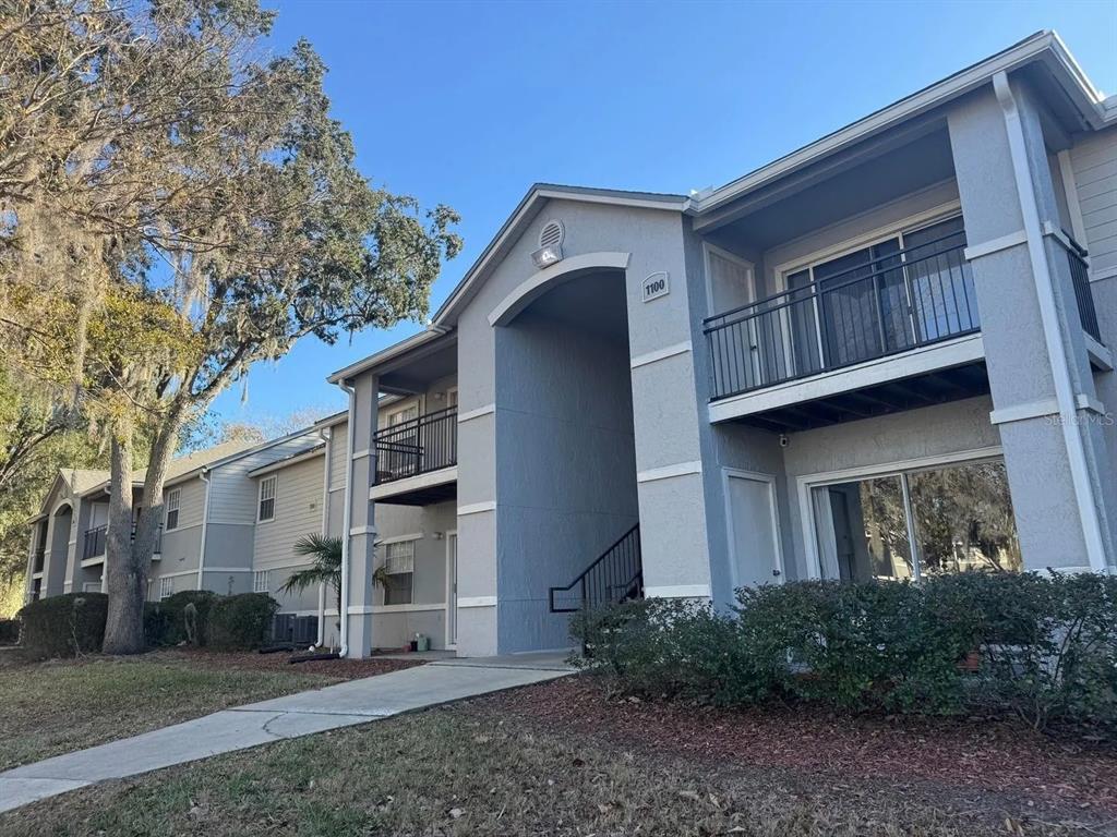 3705 Southwest 27th Street, Unit 1116 Gainesville, FL 32608 - Photo 1 of 13