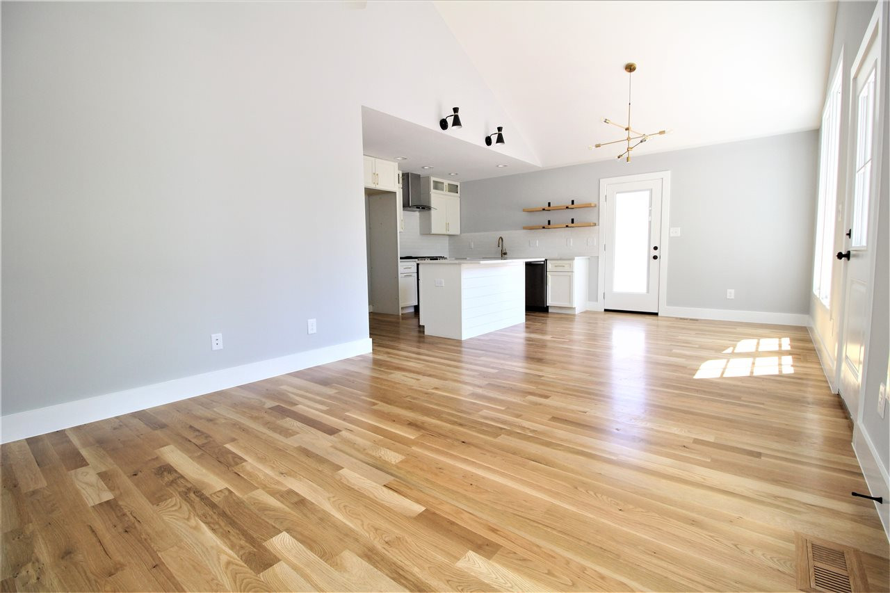 205 Bledsoe Avenue Raleigh, NC 27601 - Photo 4 of 23 Photo 4