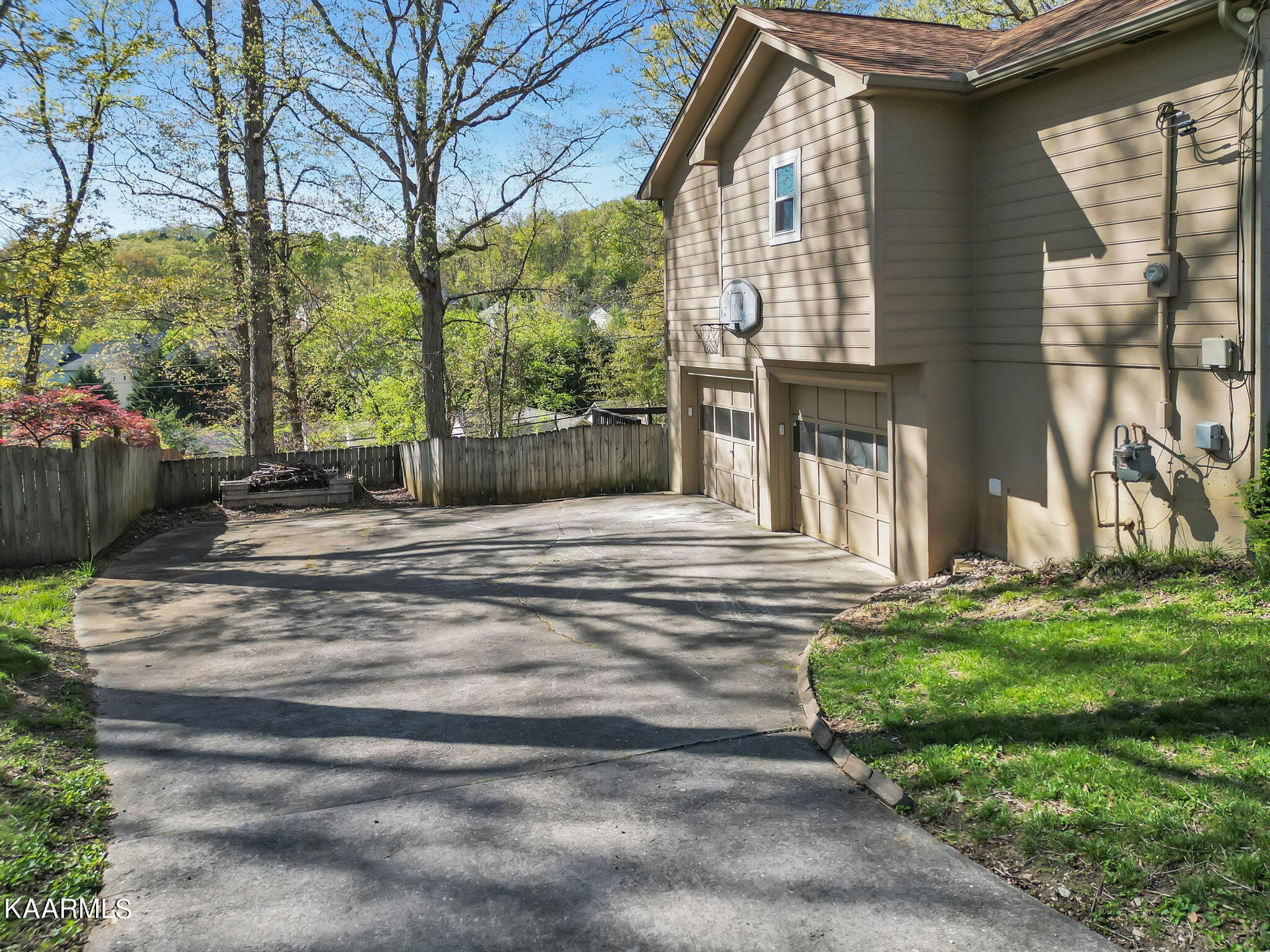 809 Tree Trunk Road Knoxville, TN 37934 - Photo 4 of 38 Gallery Image 4