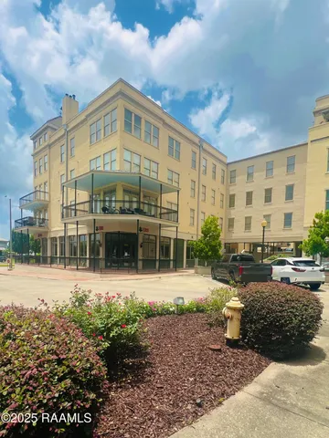 $245,000 | 201 Settlers Trace Boulevard, Unit 3401, Lafayette, LA 70508