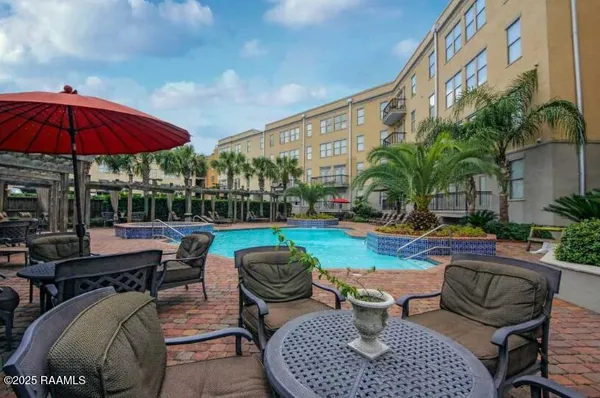 $245,000 | 201 Settlers Trace Boulevard, Unit 3401, Lafayette, LA 70508