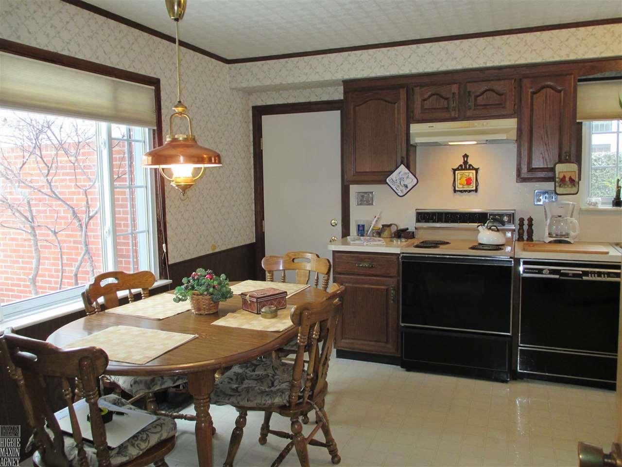 1343 Berkshire Road Grosse Pointe Park, MI 48230 - Photo 10 of 20