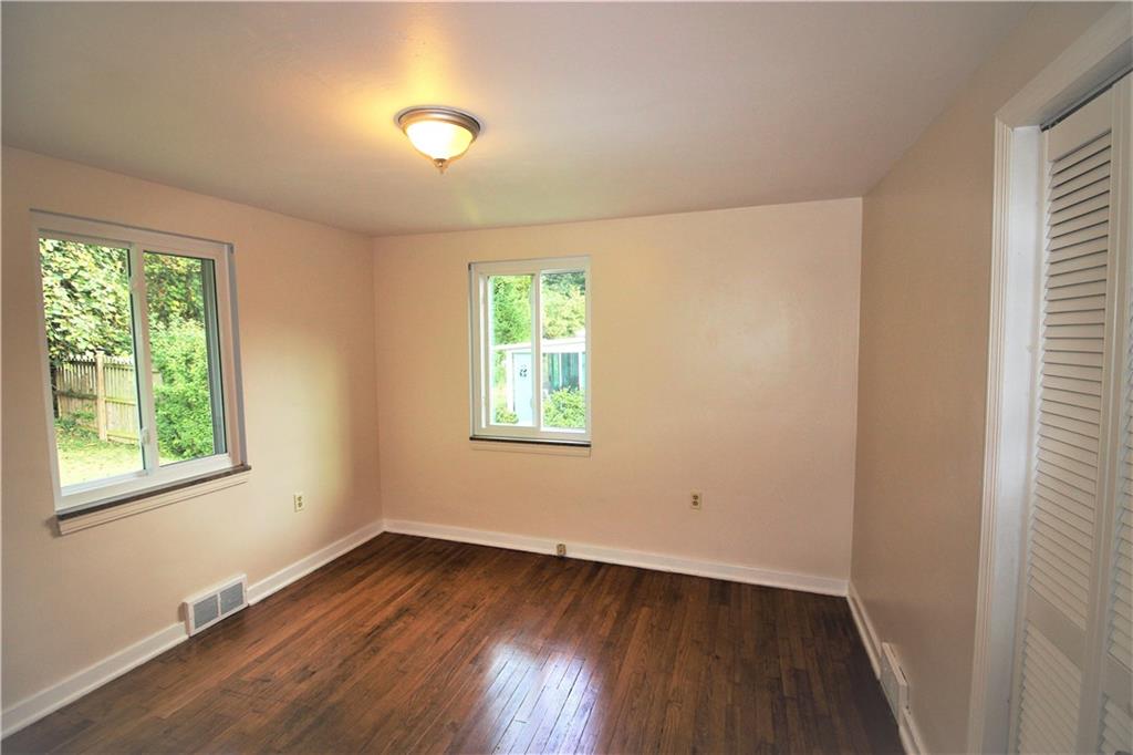 473 Sleepy Hollow Road Pittsburgh, PA 15228 - Photo 14 of 24