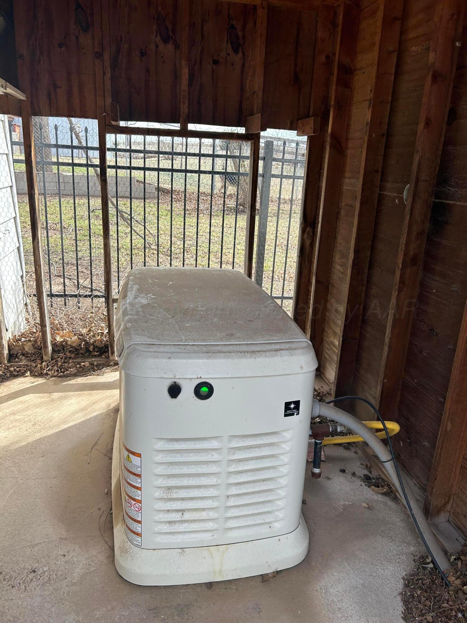 102 Willow Street Lipscomb, TX 79056 - Photo 11 of 34 IMG_9068