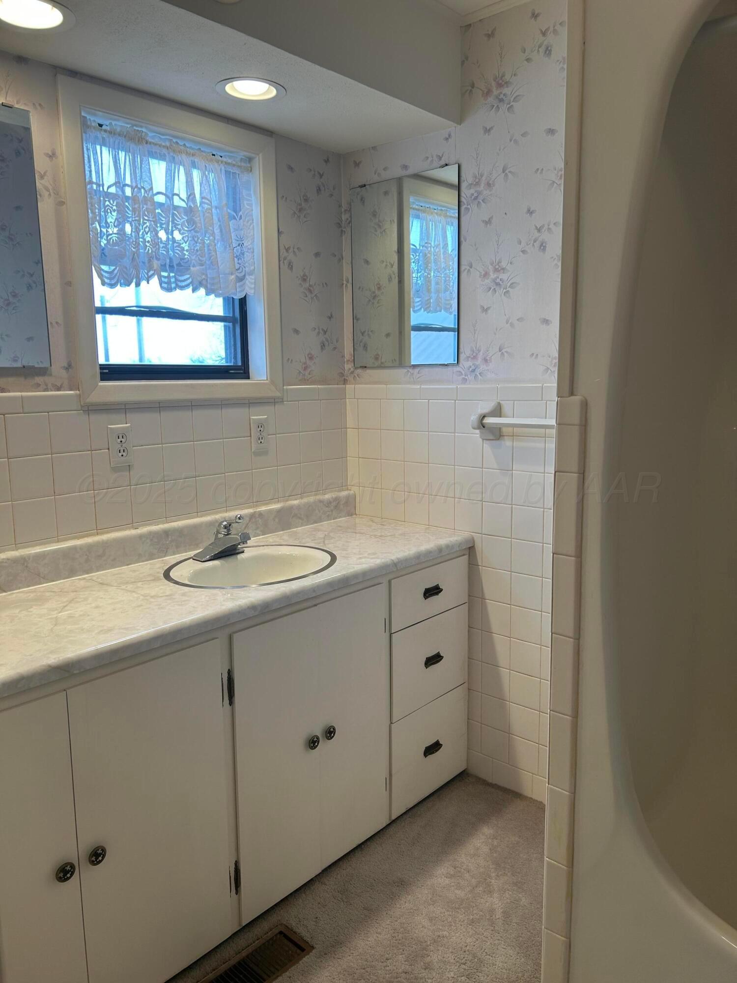 102 Willow Street Lipscomb, TX 79056 - Photo 30 of 34 IMG_9039