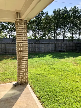 a view of a yard