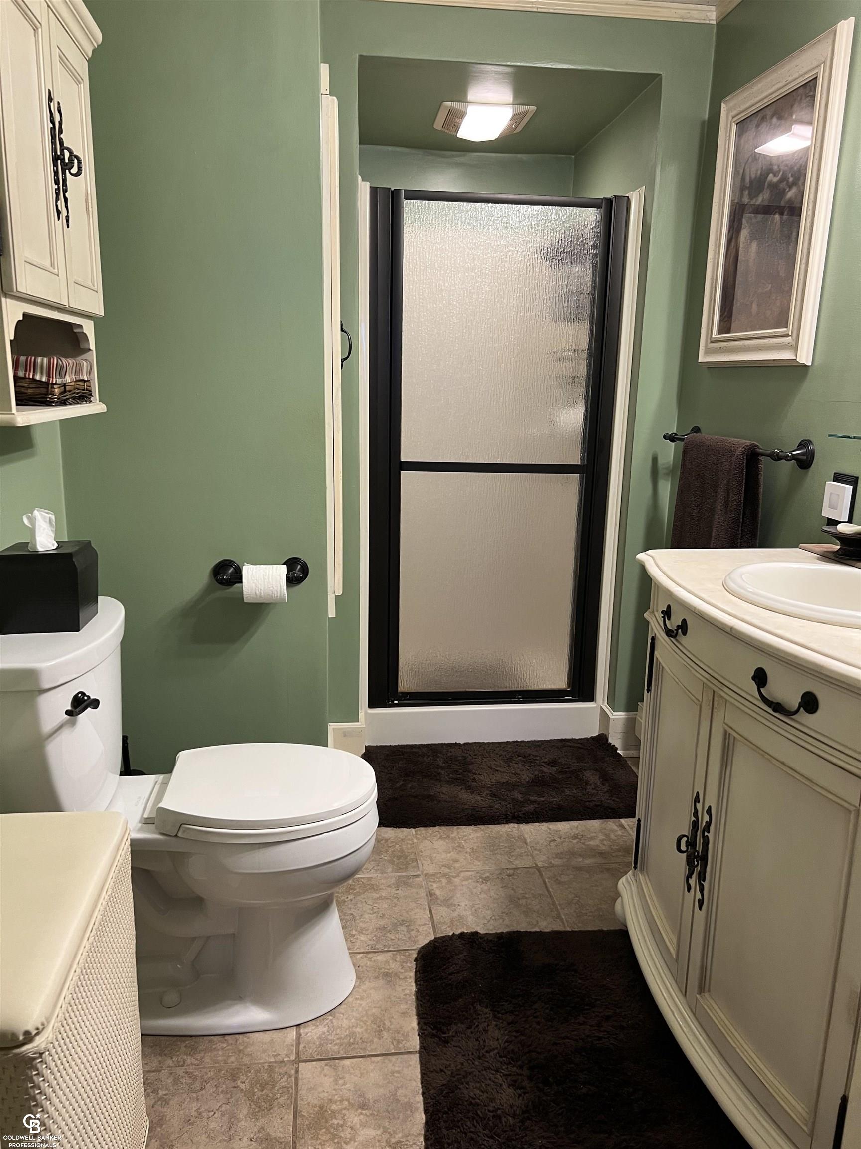 8902 Imlay City Road Avoca, MI 48006 - Photo 42 of 71 Bathroom 1 Main Floor