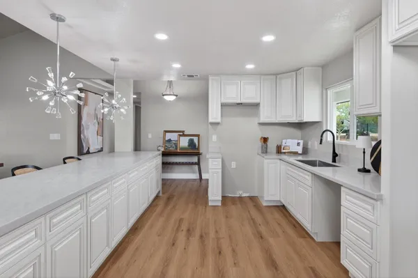 $749,000 | 16564 Monreal Road, Madera, CA 93636