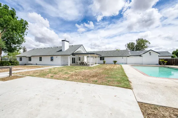 $749,000 | 16564 Monreal Road, Madera, CA 93636