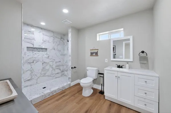 $749,000 | 16564 Monreal Road, Madera, CA 93636