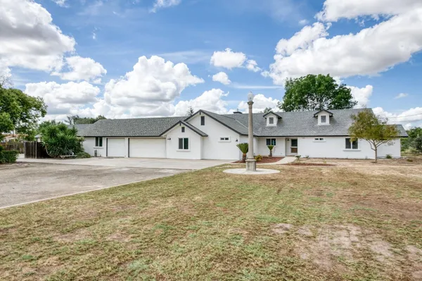 $749,000 | 16564 Monreal Road, Madera, CA 93636
