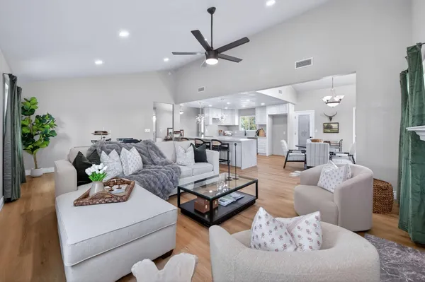 $749,000 | 16564 Monreal Road, Madera, CA 93636