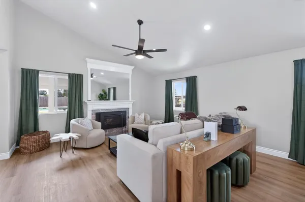 $749,000 | 16564 Monreal Road, Madera, CA 93636