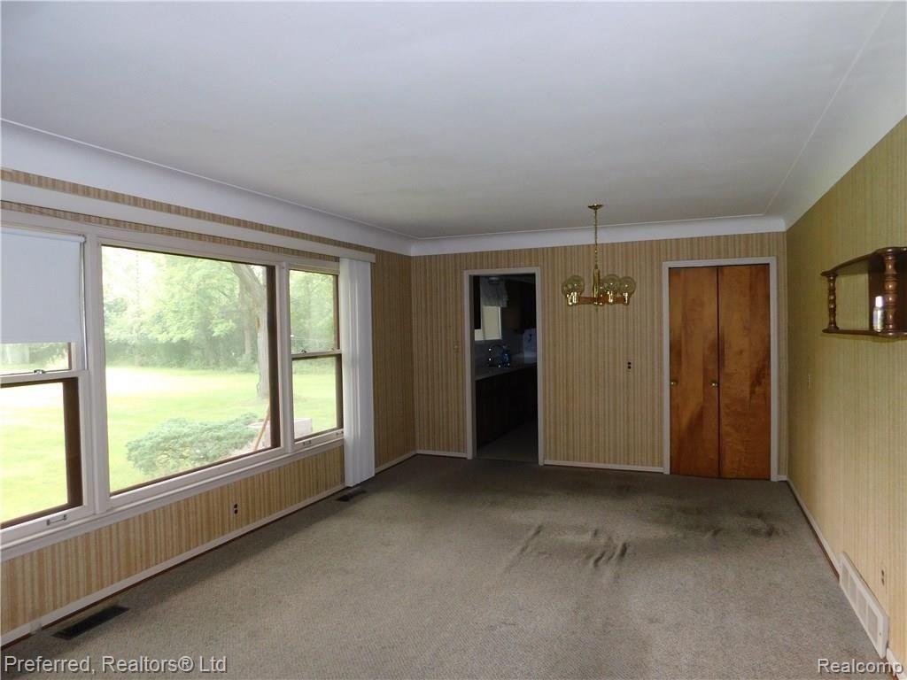 25408 Farmbrook Road Southfield, MI 48034 - Photo 17 of 74 DSCN0136.JPG