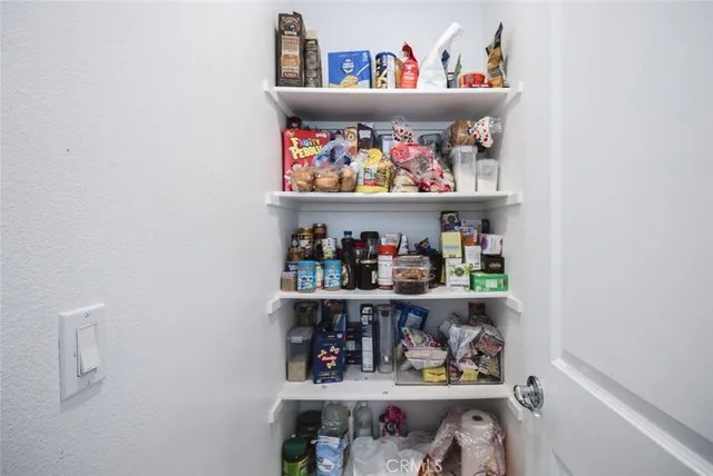 $1,229,000 | 19032 Carranza Lane, Saugus, CA 91350