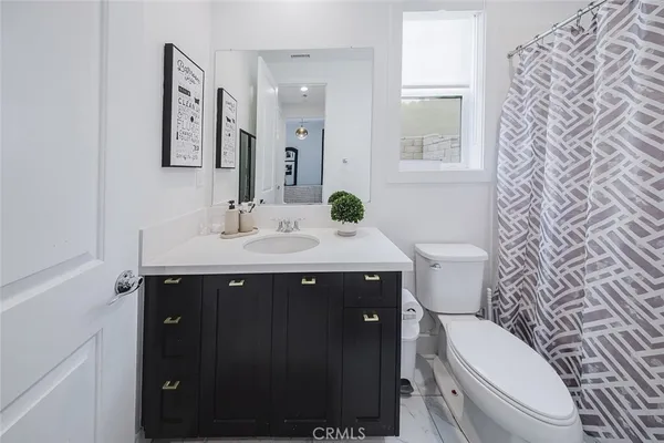 $1,129,000 | 19032 Carranza Lane, Saugus, CA 91350