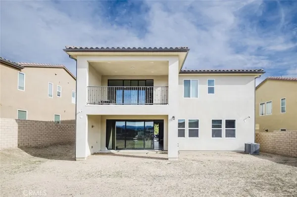 $1,129,000 | 19032 Carranza Lane, Saugus, CA 91350