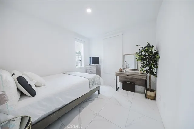 $1,229,000 | 19032 Carranza Lane, Saugus, CA 91350