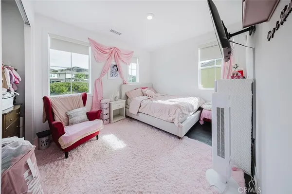 $1,129,000 | 19032 Carranza Lane, Saugus, CA 91350