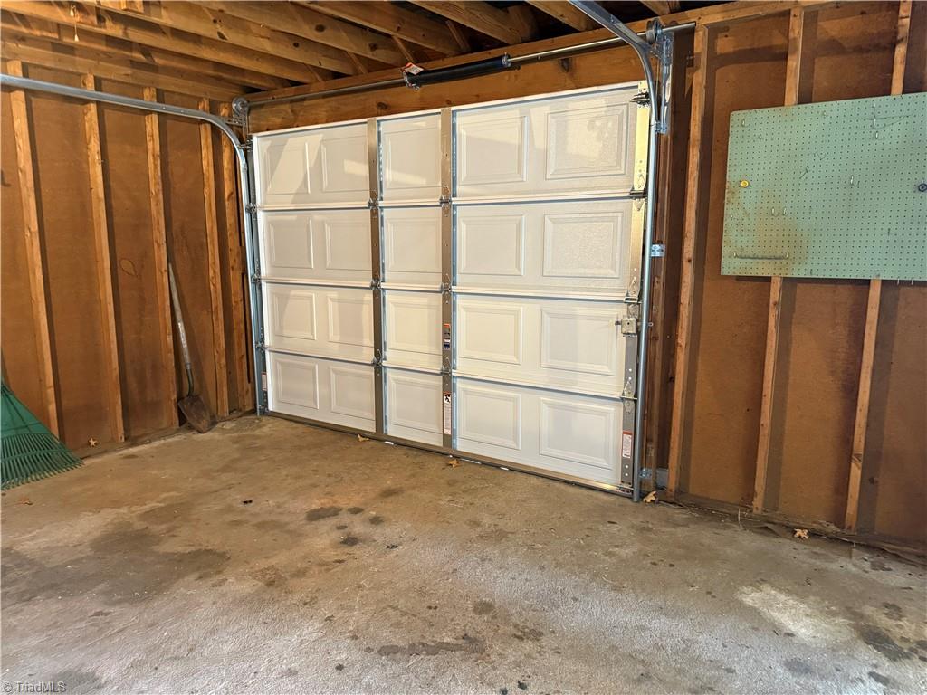 100 Kirk Road Greensboro, NC 27455 - Photo 15 of 42