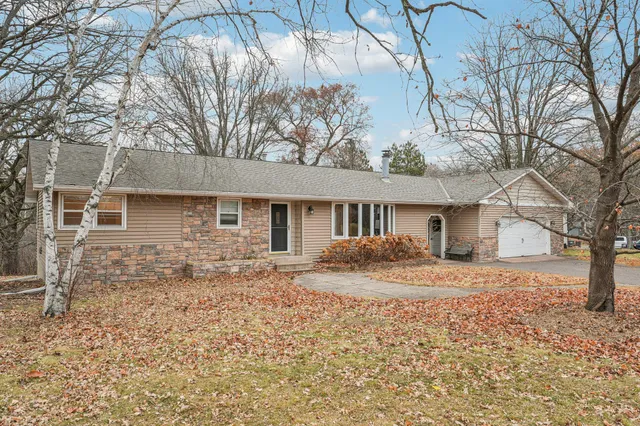 $359,950 | 5450 270th Street, Wyoming, MN 55092