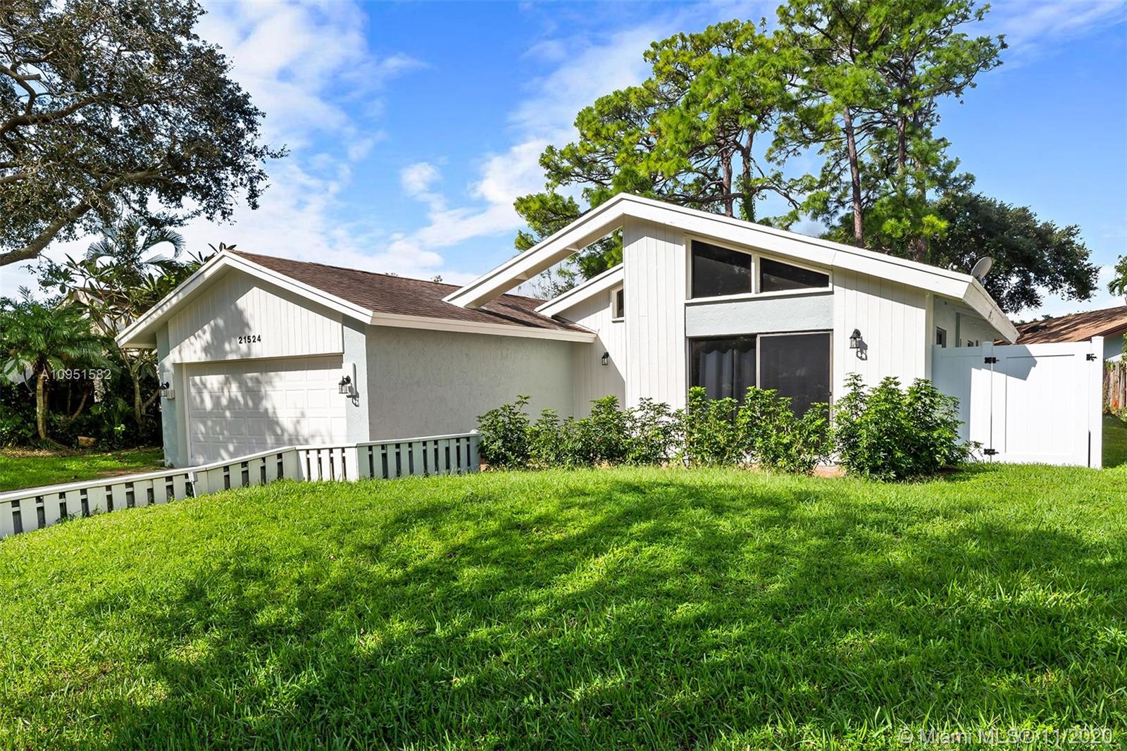 21524 Kapok Circle Boca Raton, FL 33433 - Photo 24 of 25