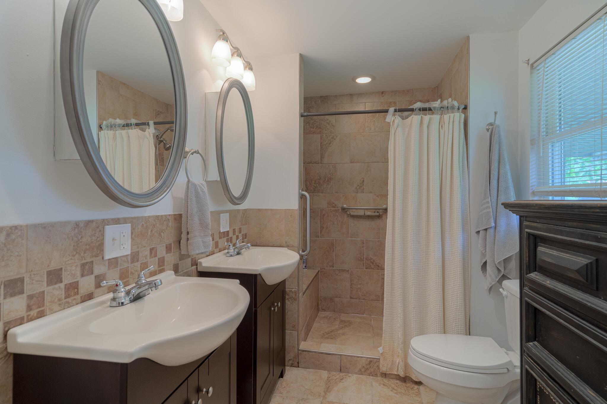 6470 New River Road Radford, VA 24141 - Photo 23 of 46 6470_New_River_Web-23