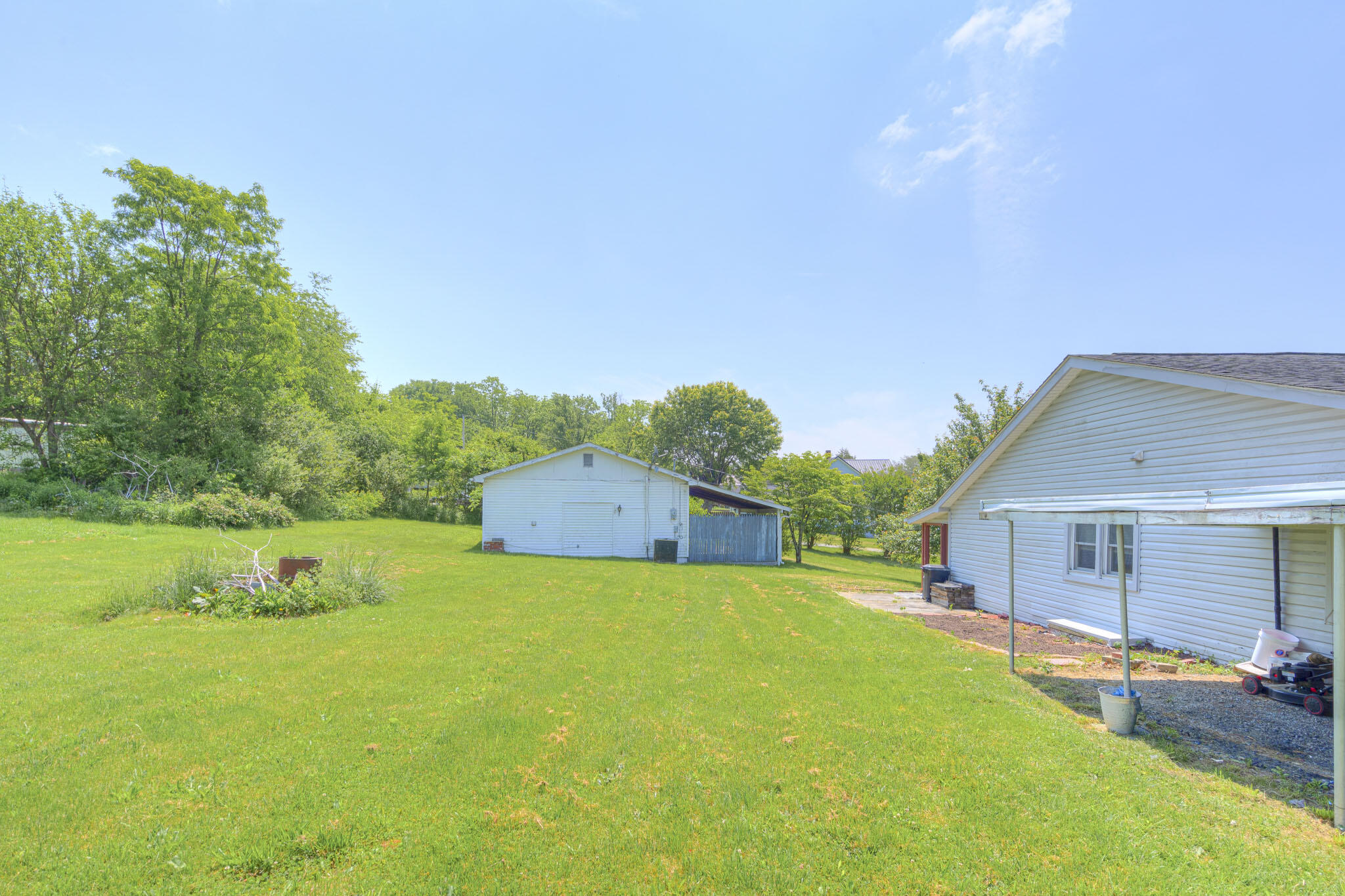 6470 New River Road Radford, VA 24141 - Photo 38 of 46 6470_New_River_Web-38