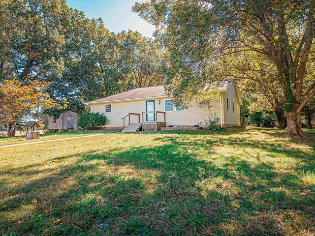 $225,000 | 12400 69th Hwy Mount, Mount Vernon, IN 47620