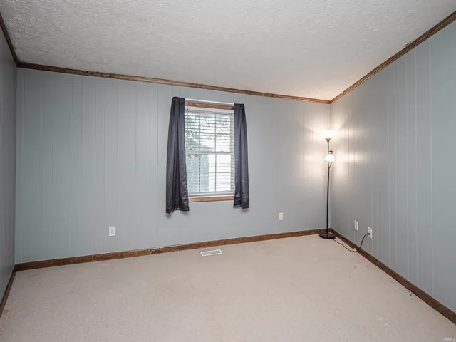 $225,000 | 12400 69th Hwy Mount, Mount Vernon, IN 47620