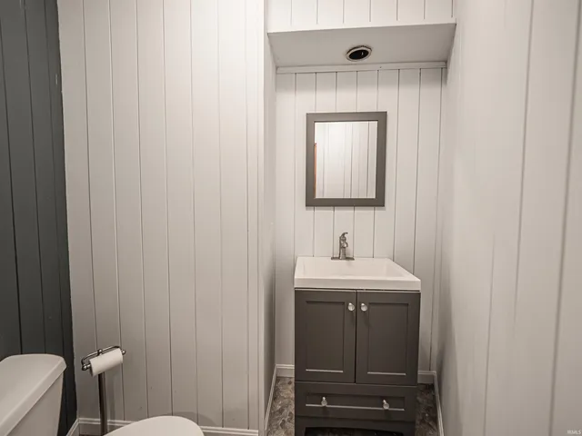 $225,000 | 12400 69th Hwy Mount, Mount Vernon, IN 47620