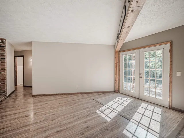 $225,000 | 12400 69th Hwy Mount, Mount Vernon, IN 47620