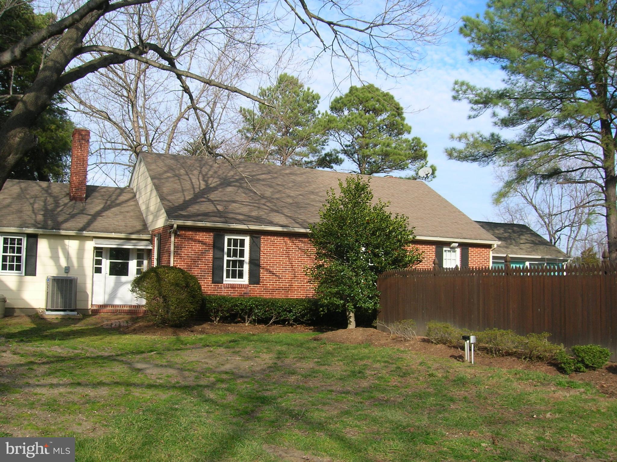 108 North Harbor Road St. Michaels, MD 21663 - Photo 2 of 5