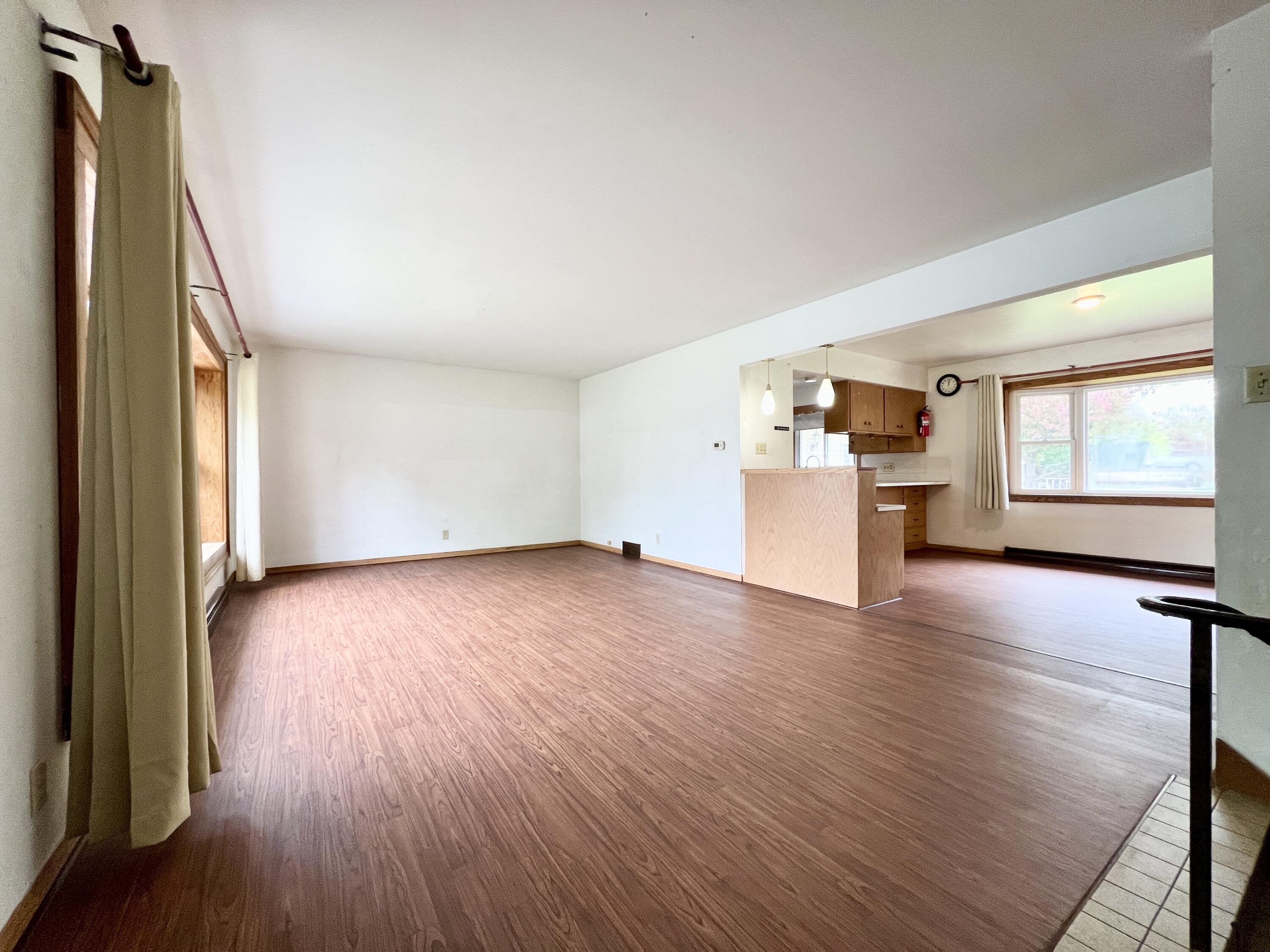 3205 North 10th Street Sheboygan, WI 53083 - Photo 6 of 51 ED09E3B4-39BA-491E-82F9-5068430A218F_1_2