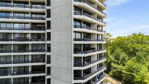$595,000 | 2660 Peachtree Road Northwest, Unit 18G, Atlanta, GA 30305