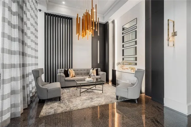 $595,000 | 2660 Peachtree Road Northwest, Unit 18G, Atlanta, GA 30305