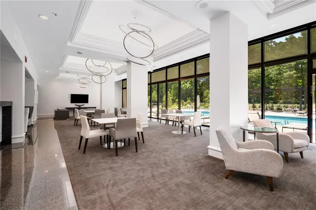 $595,000 | 2660 Peachtree Road Northwest, Unit 18G, Atlanta, GA 30305